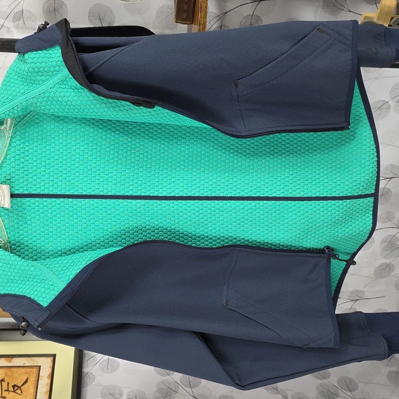 Nike Performance Jacket - Picture 14 of 14